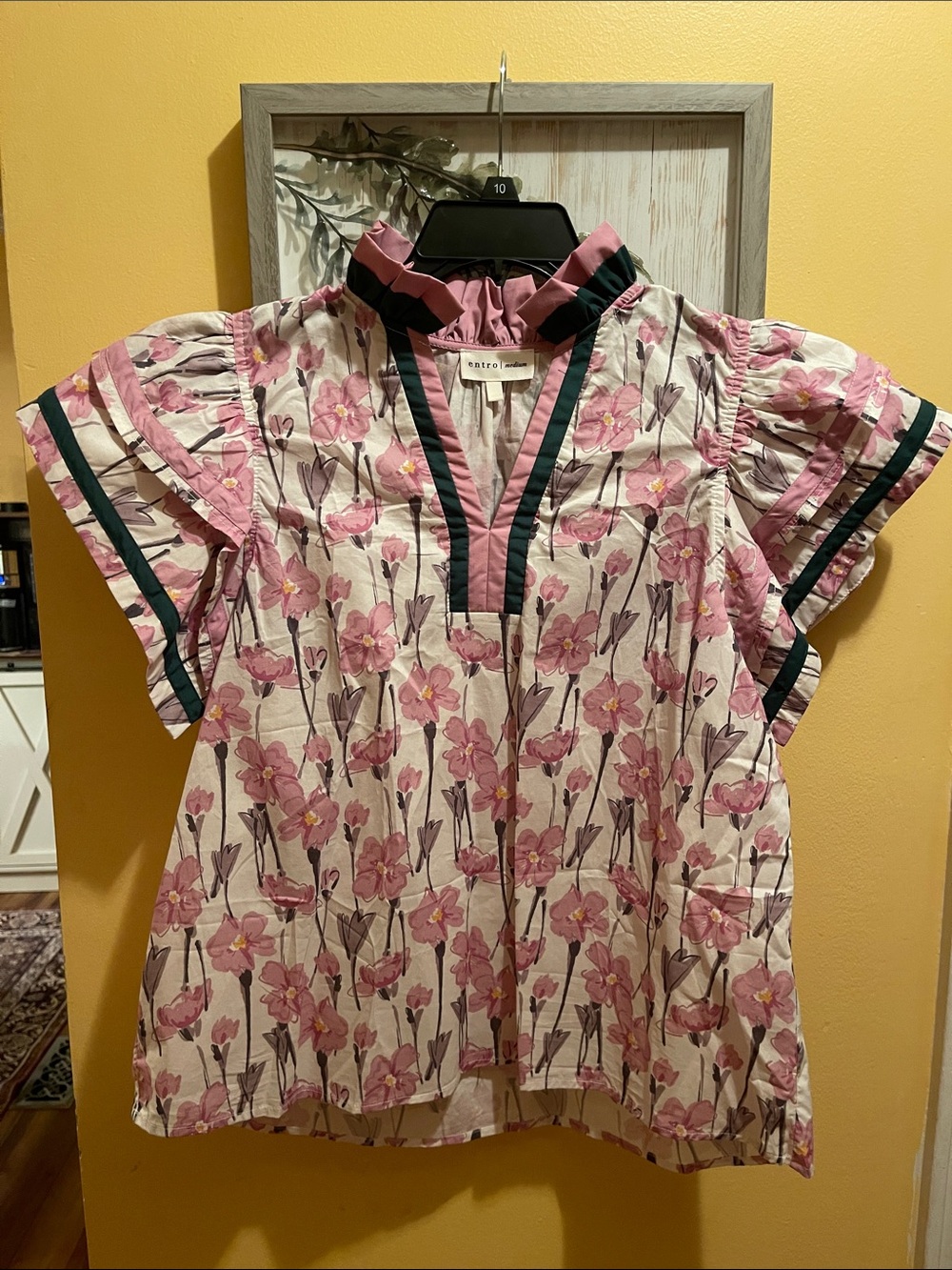 entro Pink Floral Ruffle Neck Blouse with Dark Trim size medium